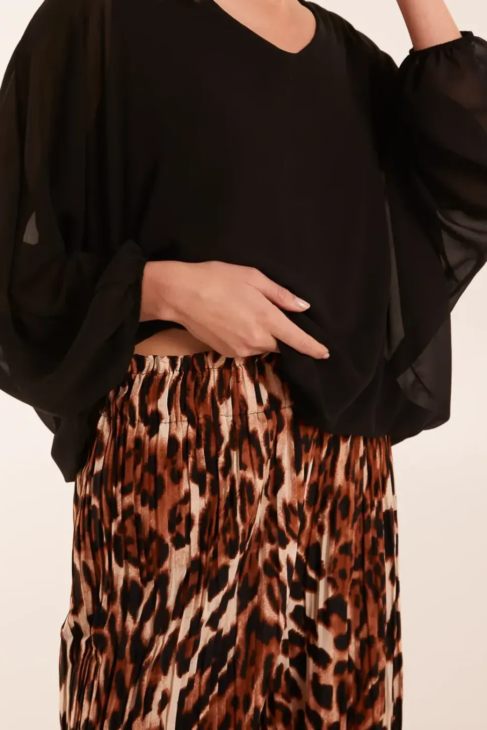 Abstract Cheetah Pleated Trousers