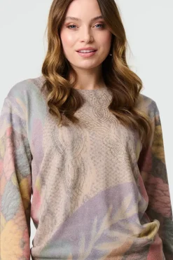 Abstract Long Sleeve Round Neck Knit Top