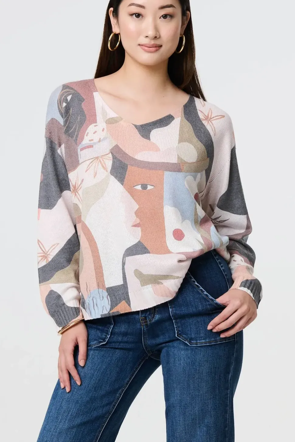 Abstract Print Long Sleeve Knit Top