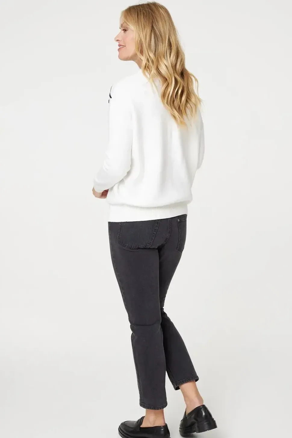 Abstract Print Scoop Neck Pullover
