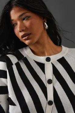 Abstract Stripe Button Down Crop Cardigan