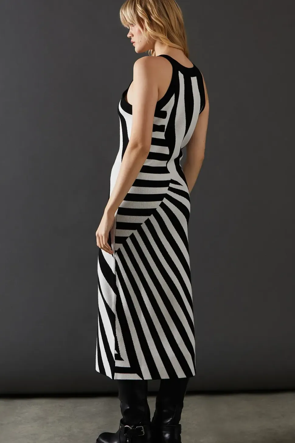 Abstract Stripe Racer Neck Knitted Midaxi Dress