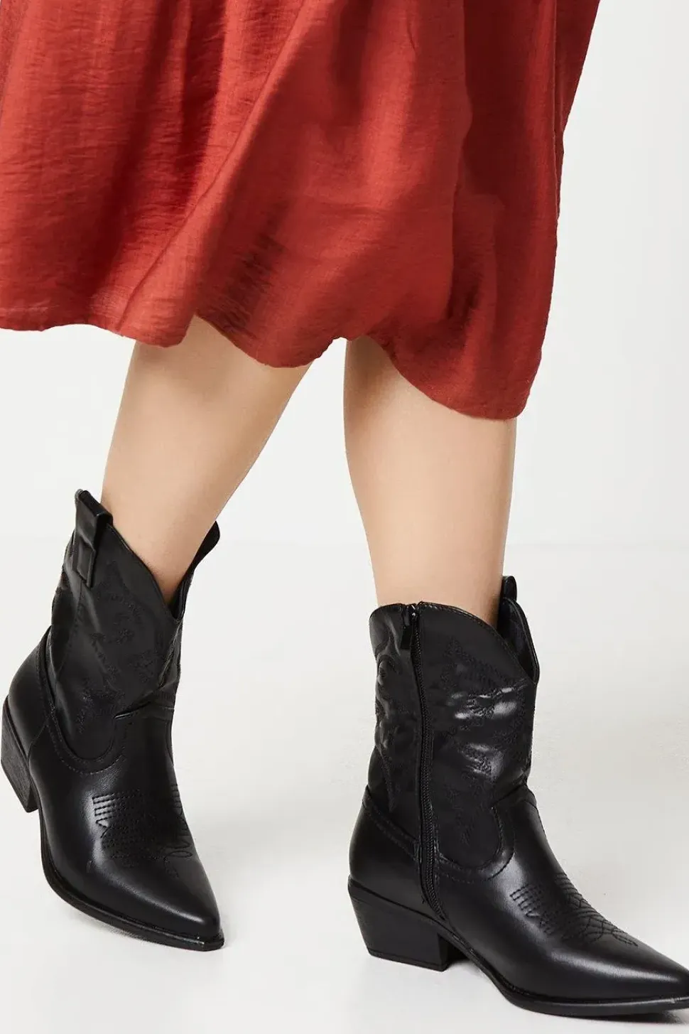 Andi Stitch Detail Western Cowboy Boots