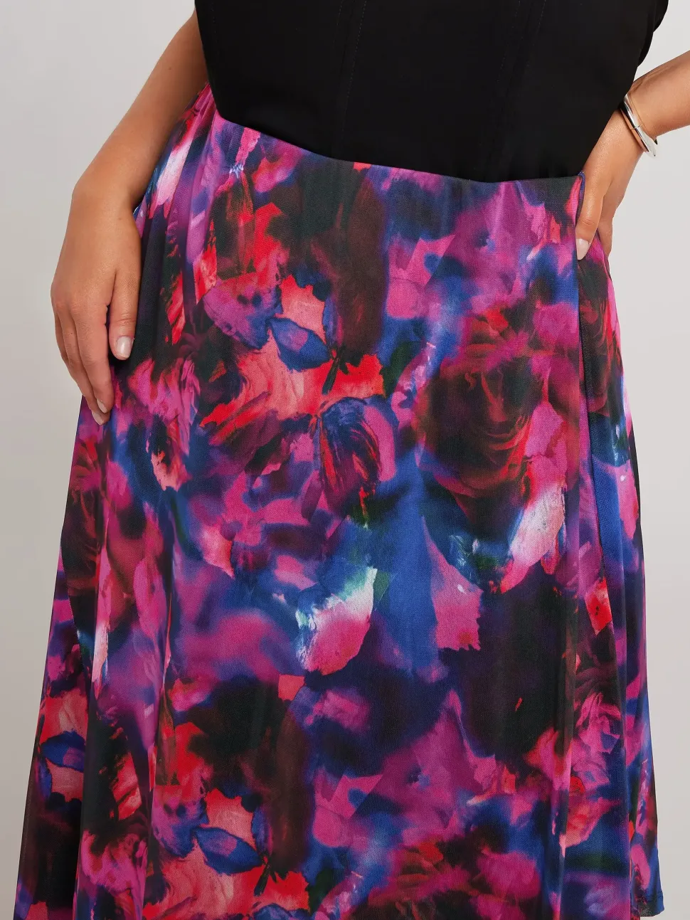 Asymmetric Mesh Skirt