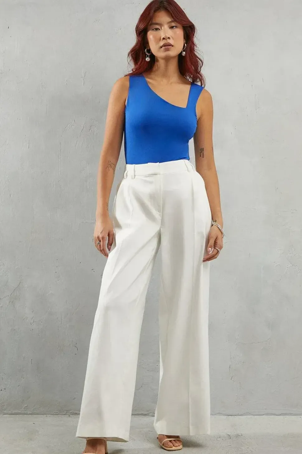 Asymmetric Neckline Jersey Body Fit Top