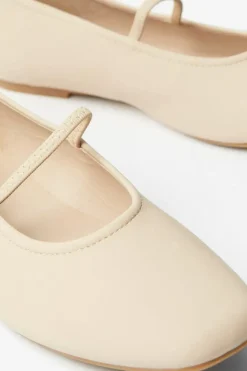 Belarus Elastic Strap Soft Square Toe Ballet Pumps