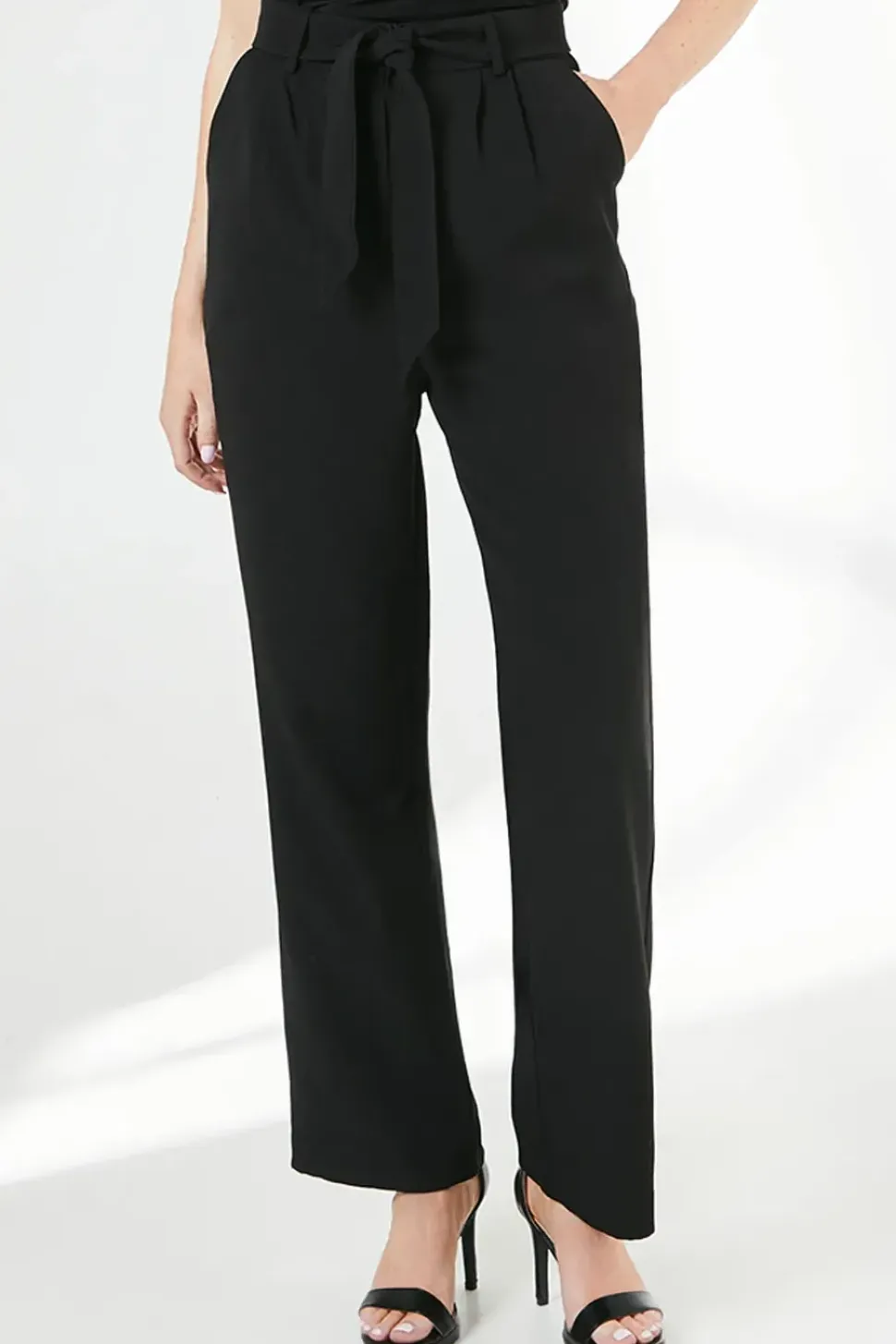 Belted Wide Leg Trouser