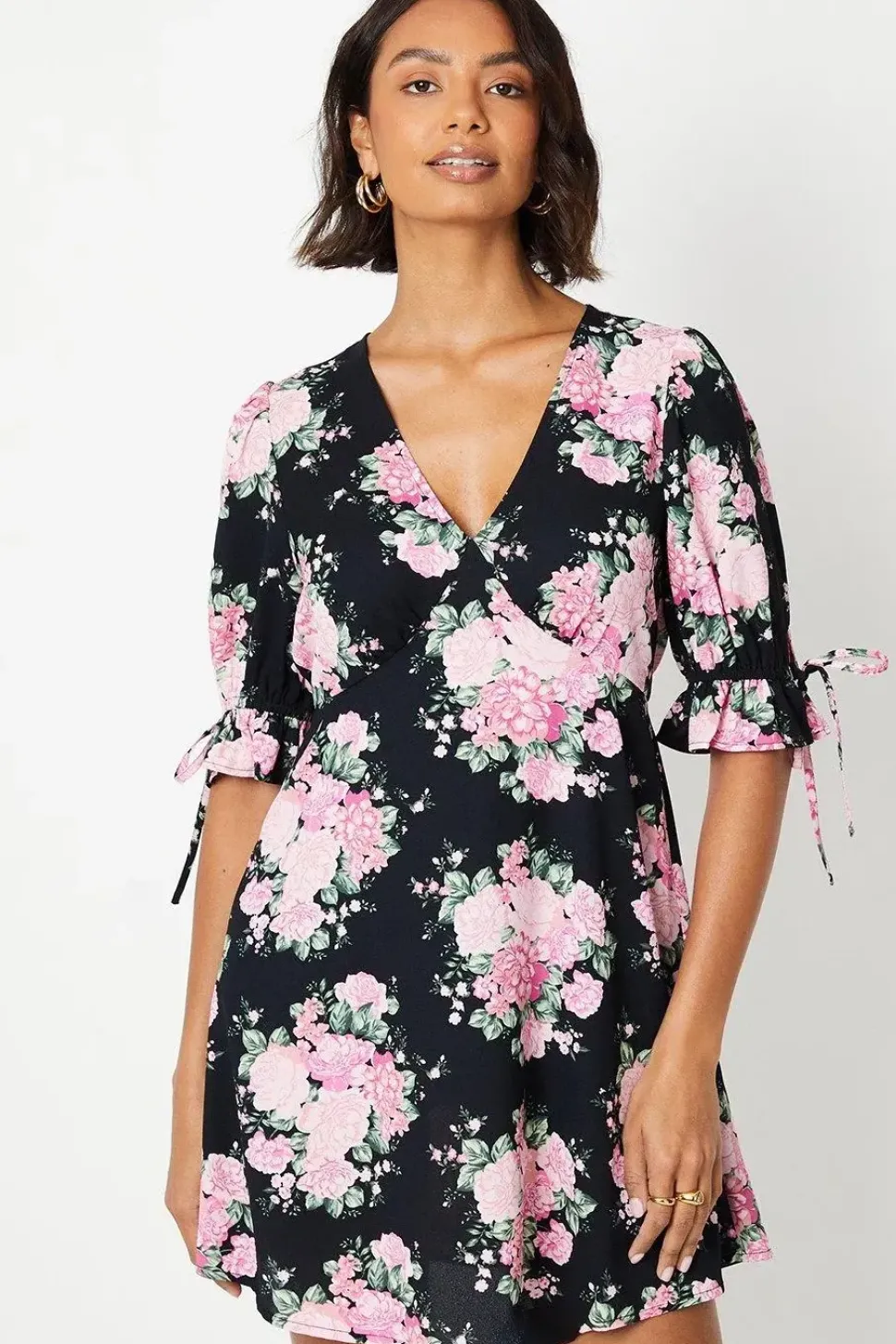 Black Floral Empire Tie Sleeve Mini Dress