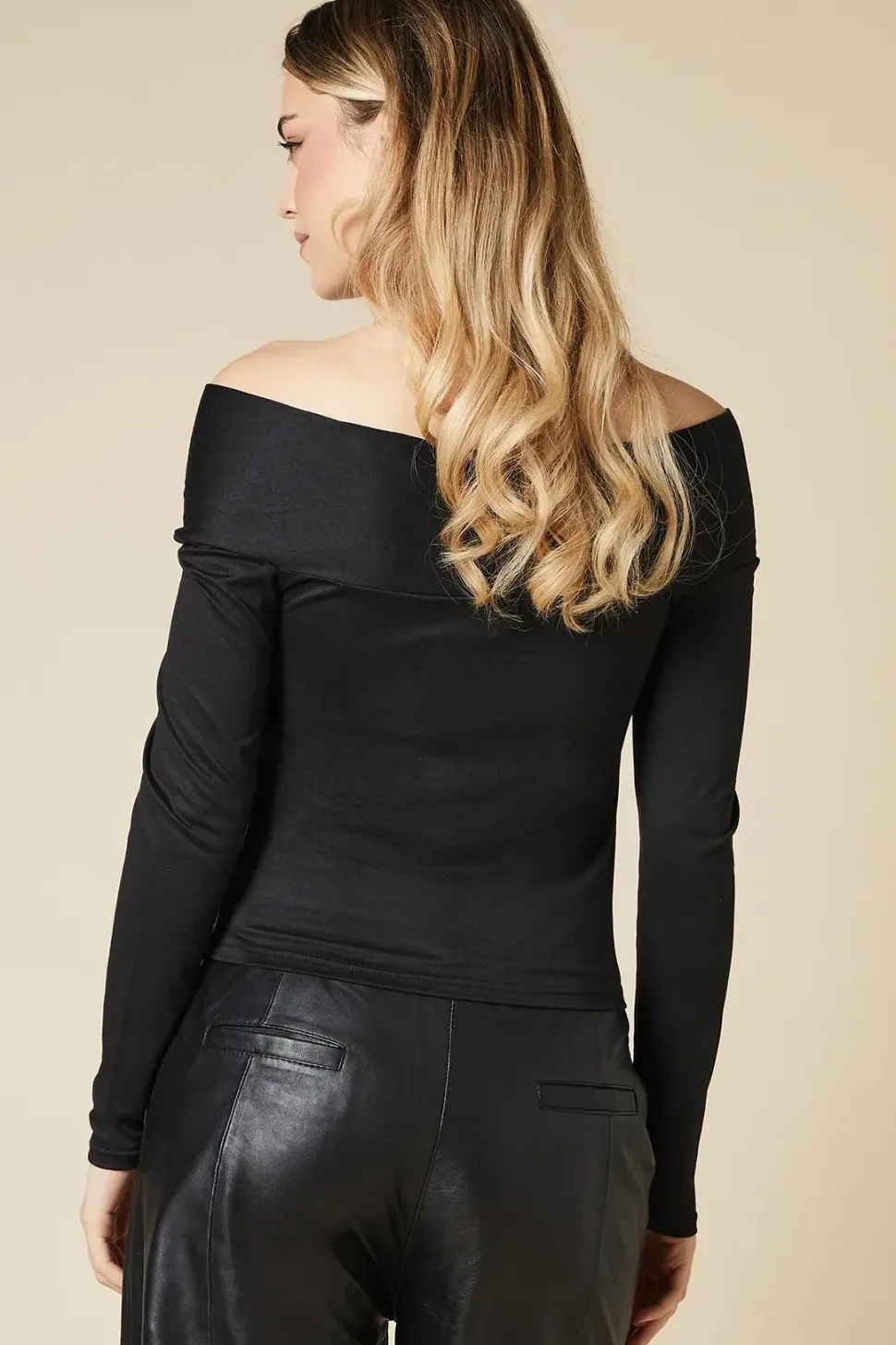 Black Twist front long sleeve top
