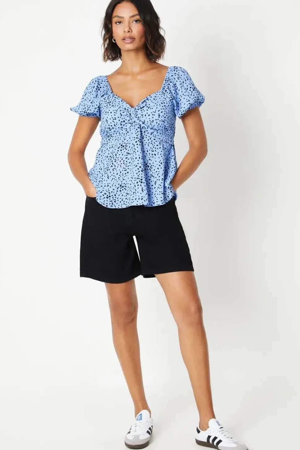 Blue Abstract Knot Front Puff Sleeve Blouse