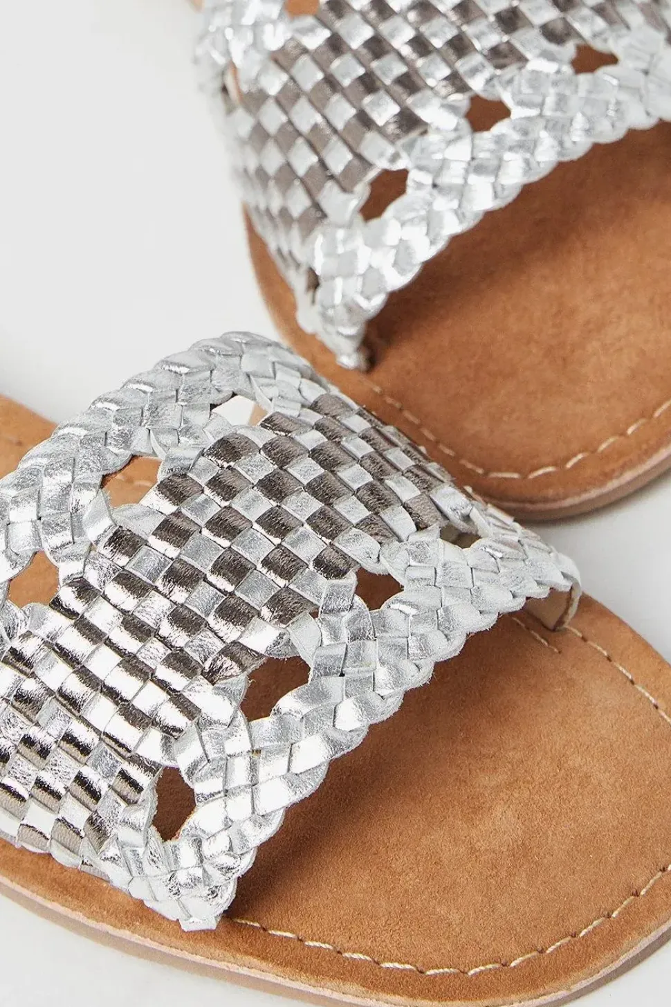 Bontia Woven Flat Mule Sandals