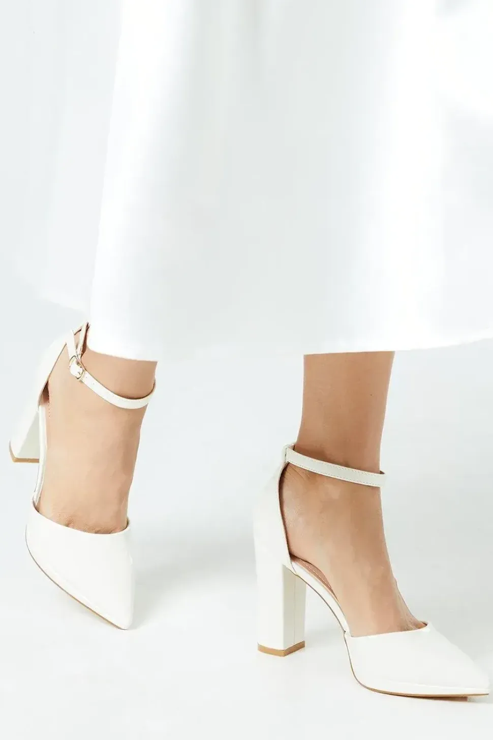Bridal Sadie Platform Pointed High Block Heel Court Shoes