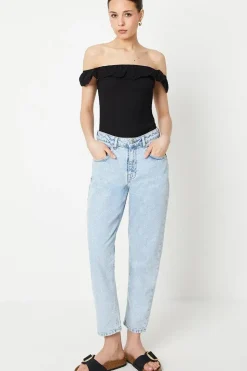 Broderie Frill Square Neck Vest