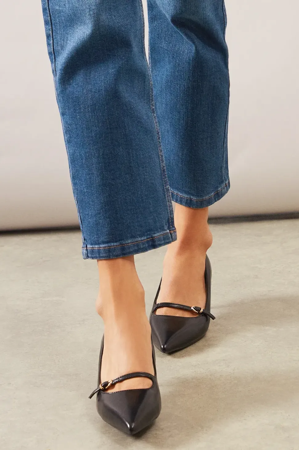 Brystan Pointed Mary Jane Kitten Heel Court Shoe
