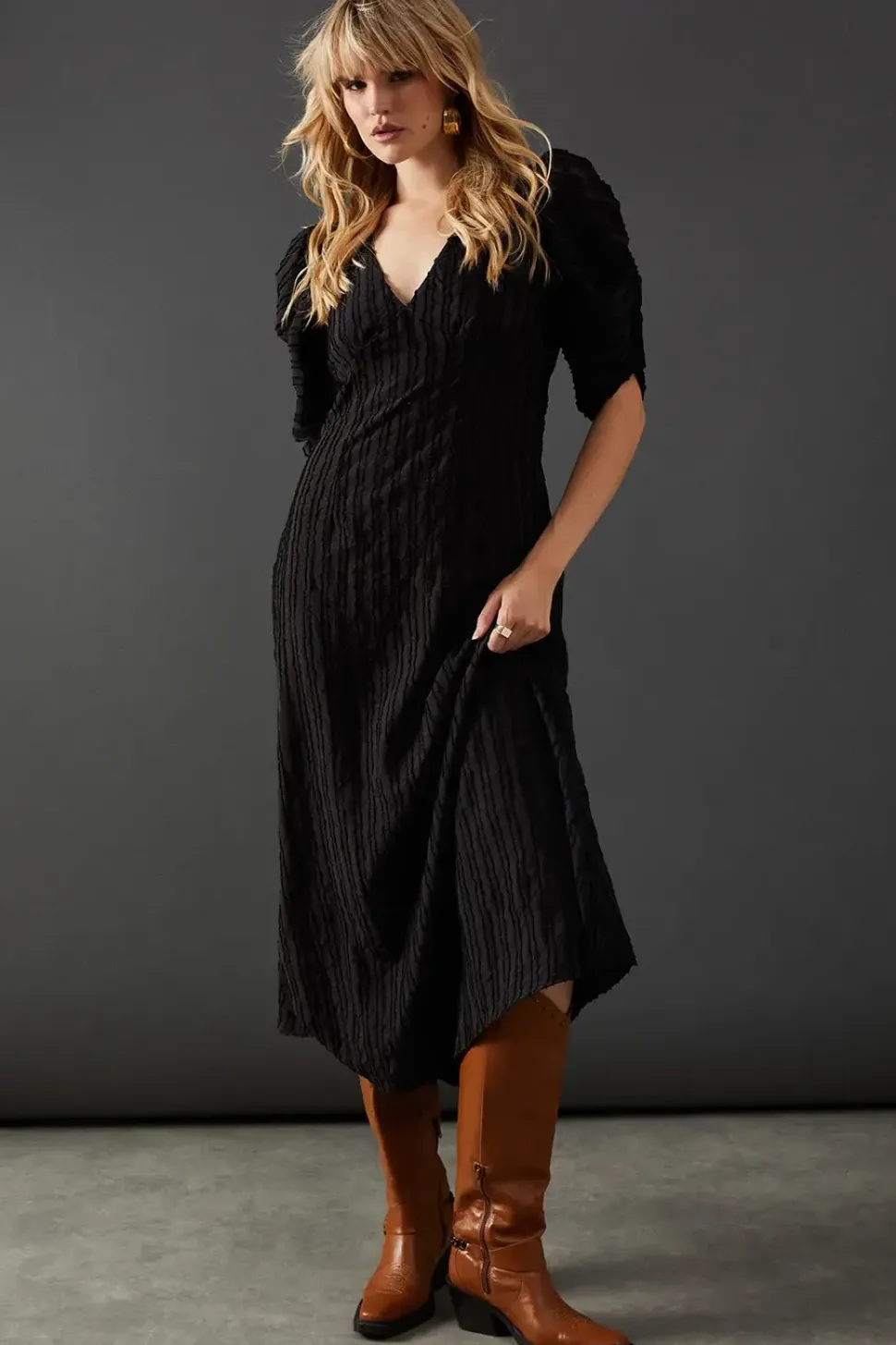 Burnout Stripe Plunge Neck Volume Sleeve Midi Dress