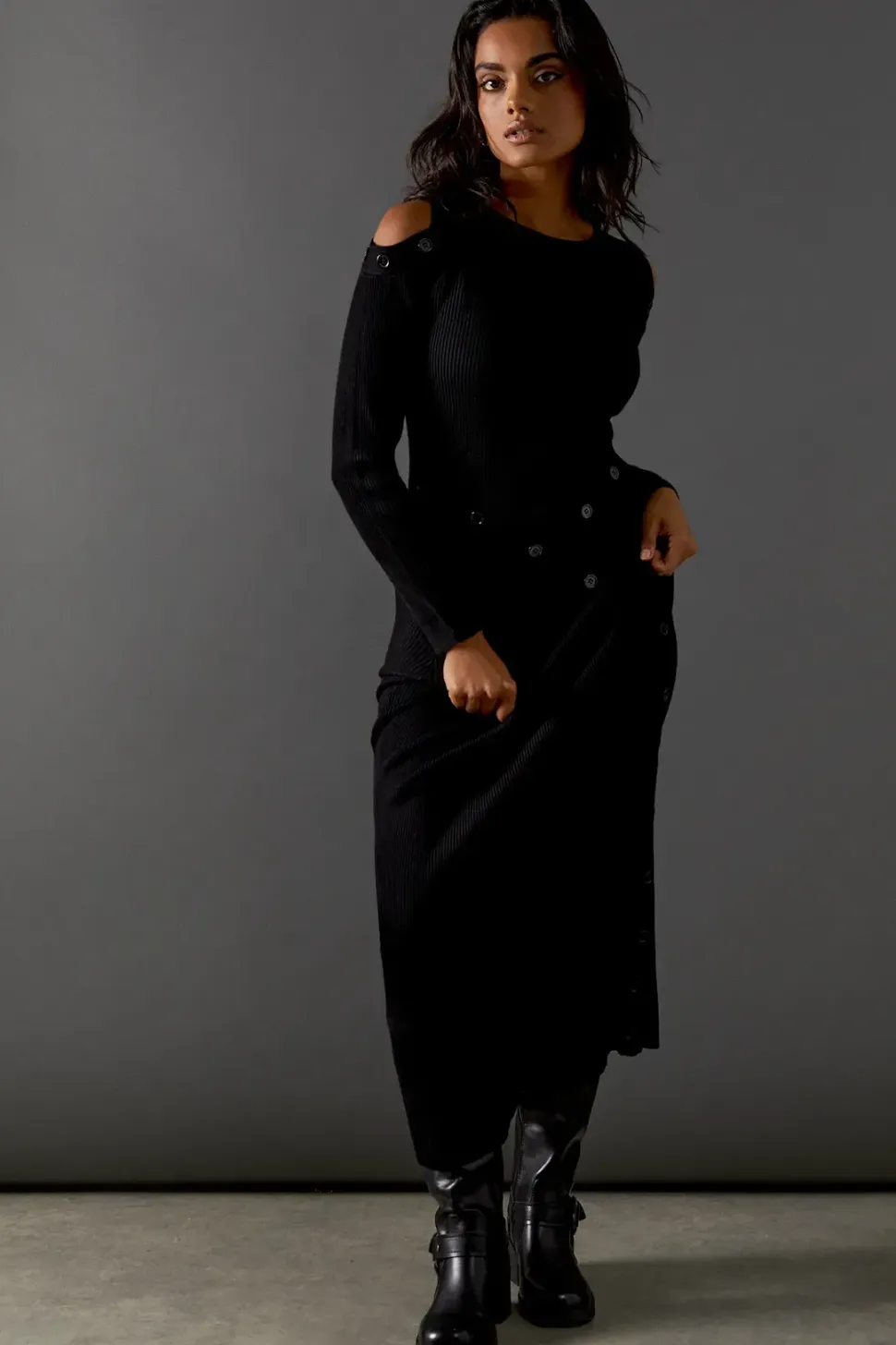 Button Detail Cold Shoulder Ribbed Midaxi Dress