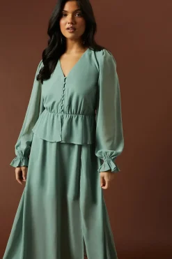Buttoned Peplum Hem Maxi Dress