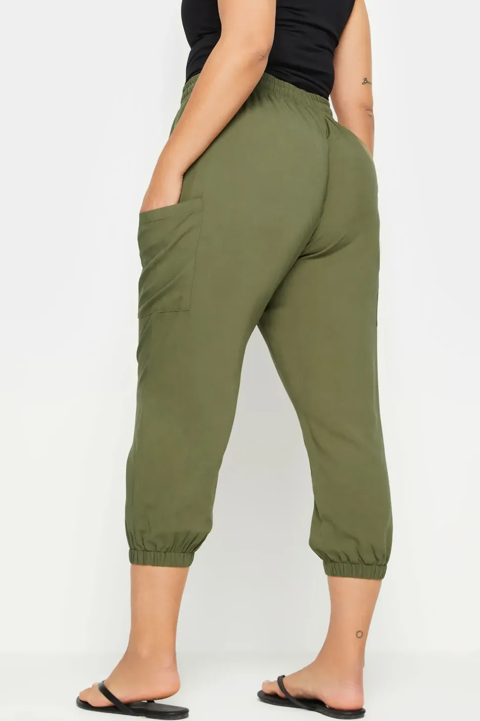Button Front Cropped Trousers