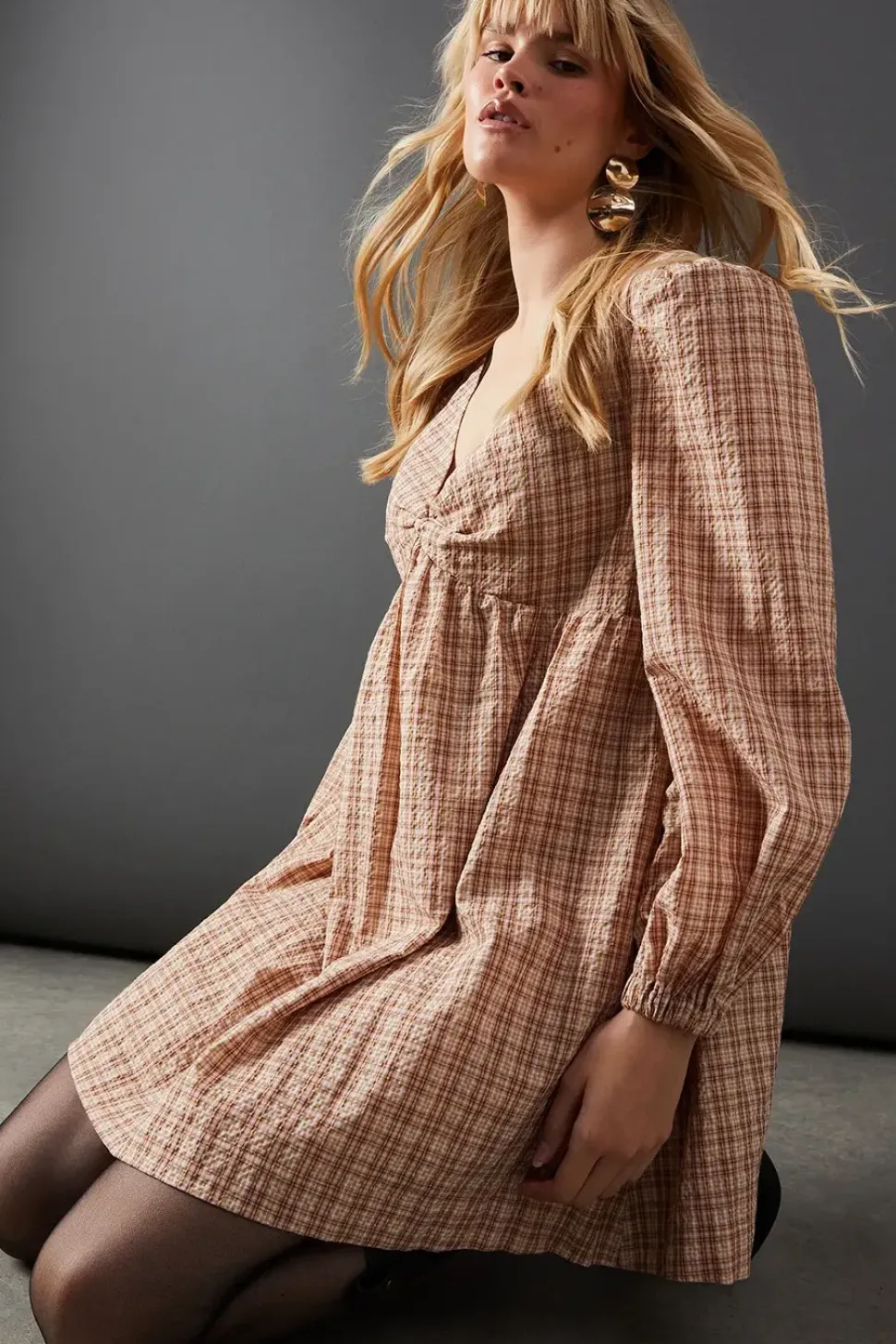 Check V Neck Volume Sleeve Mini Dress