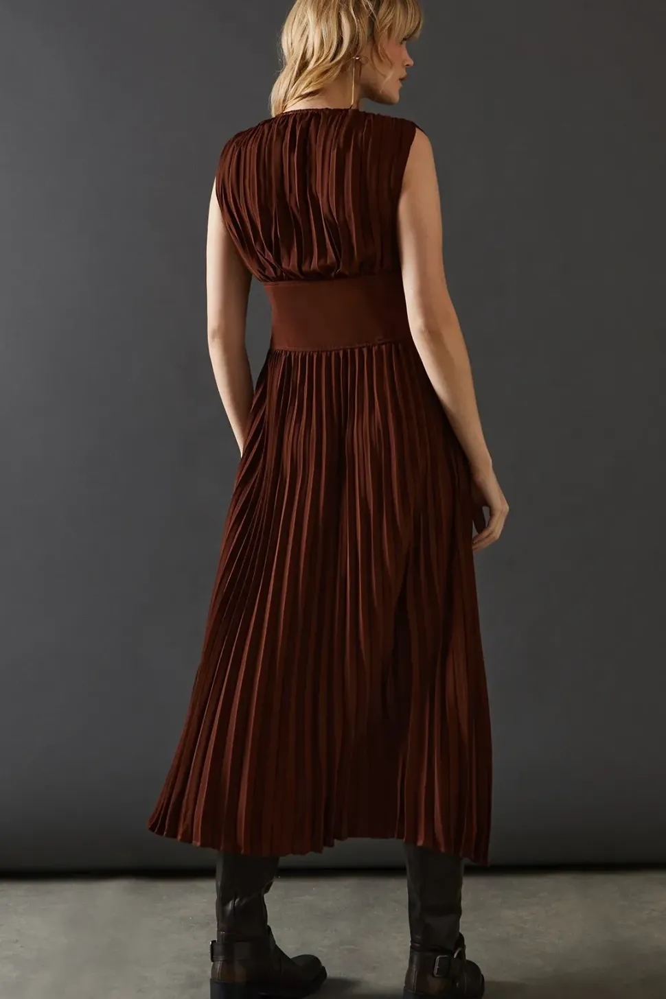 Chiffon Pleated Plunge Neck Lattice Front Midi Dress