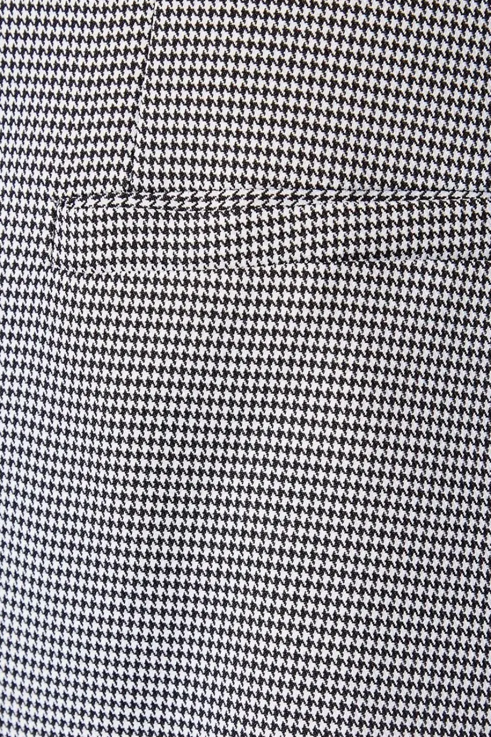 Collarless Gingham Blazer
