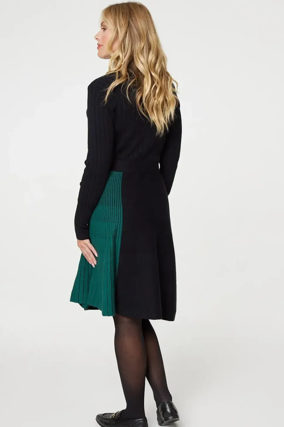 Colour Block High Neck Pleated Knit Dress