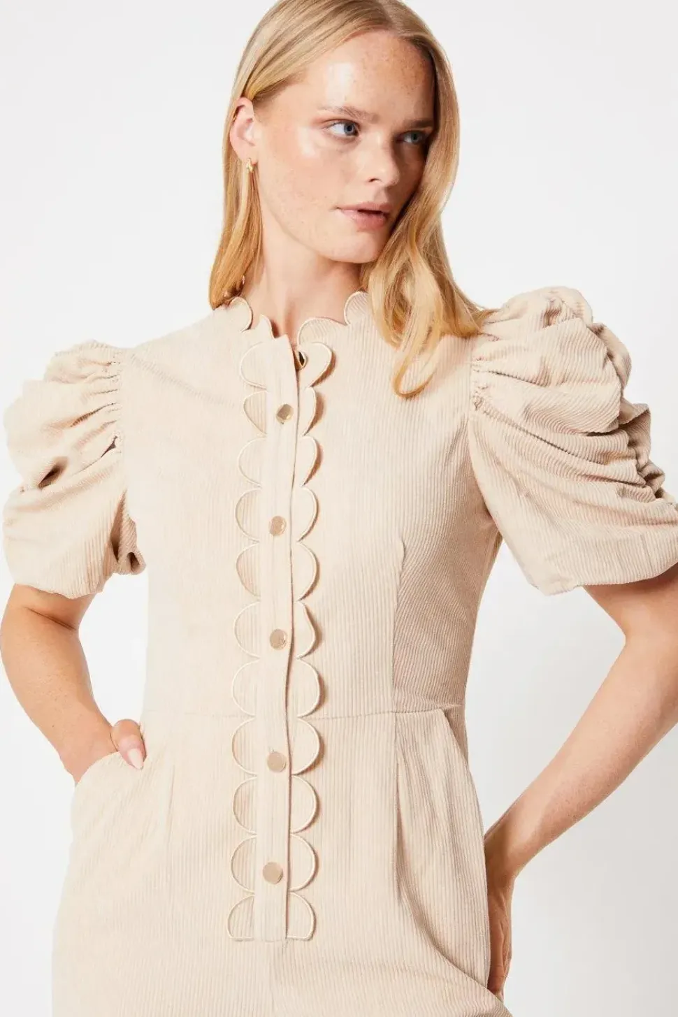Cord Scallop Edge Puff Sleeve Jumpsuit
