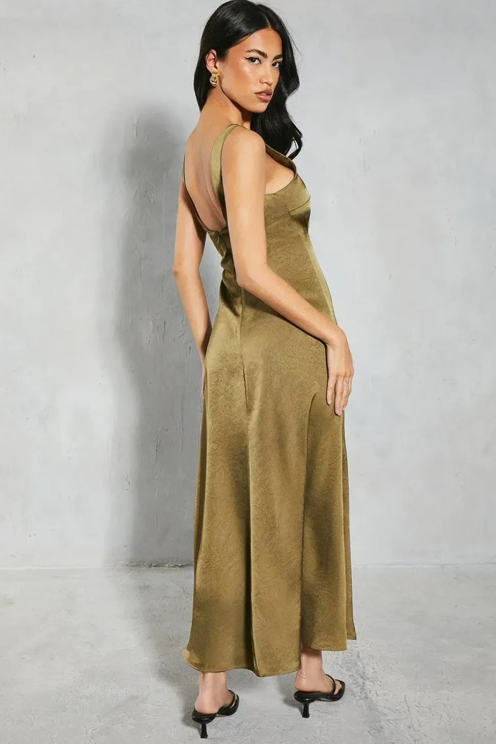 Crinkle Satin Scoop Neck Midaxi Dress