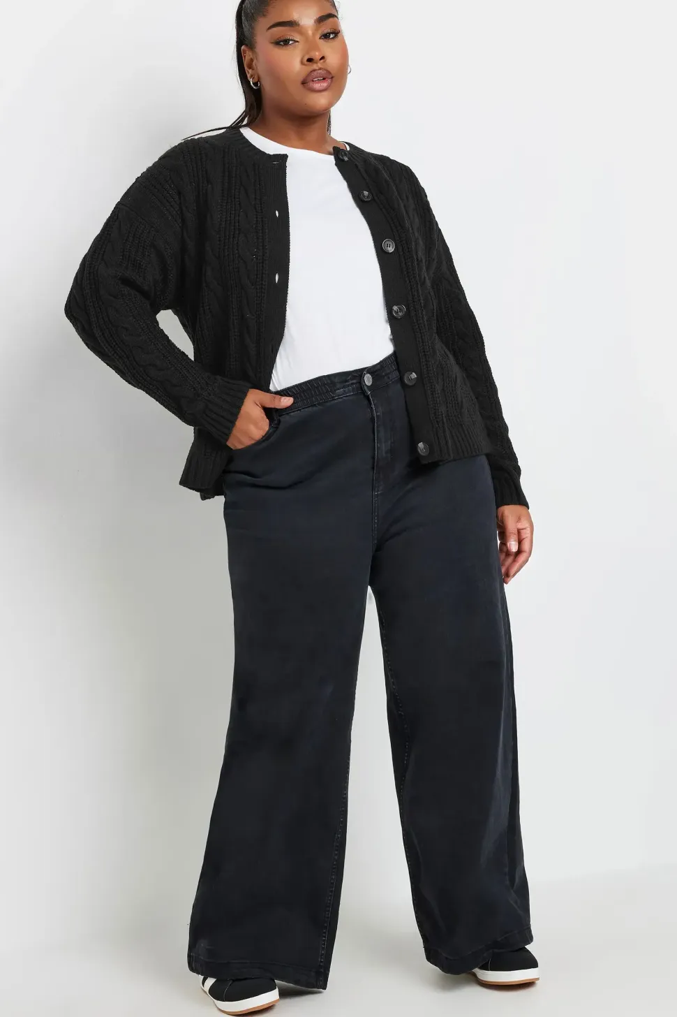Cropped Cable Knit Cardigan