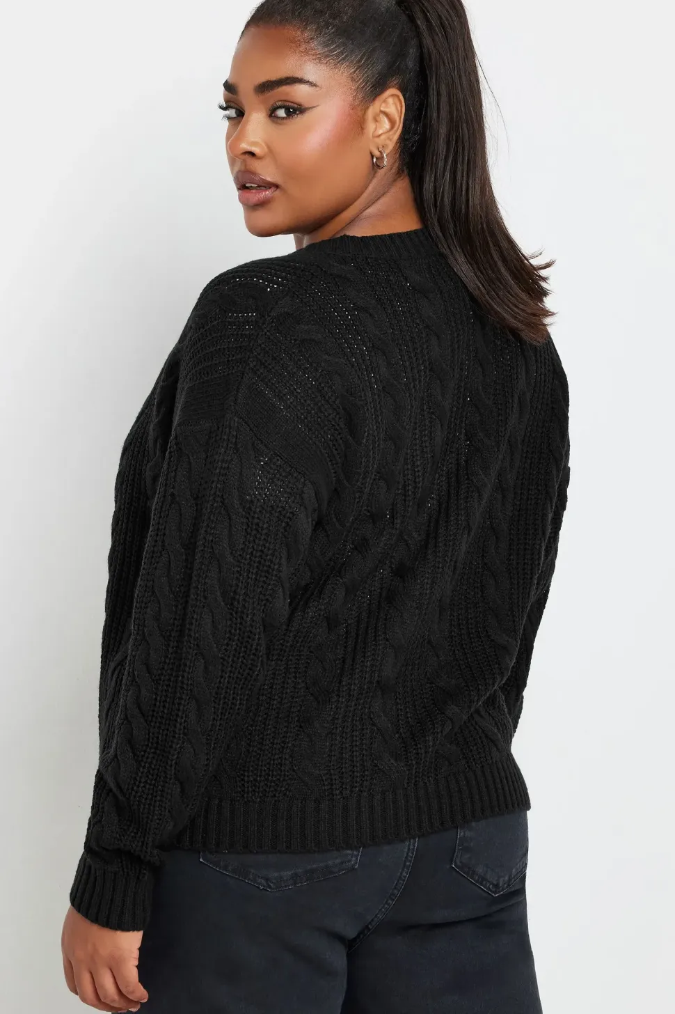 Cropped Cable Knit Cardigan