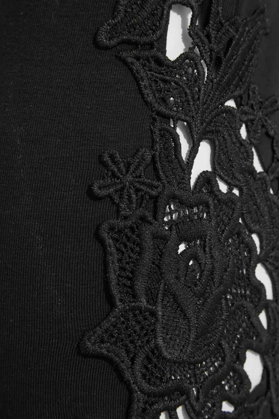 Cropped Lace Leggings