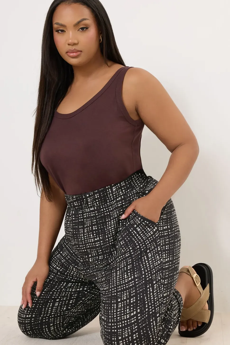 Cropped Stripe Print Harem Joggers