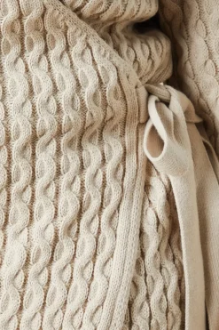 Curve Cable Wrap Jumper