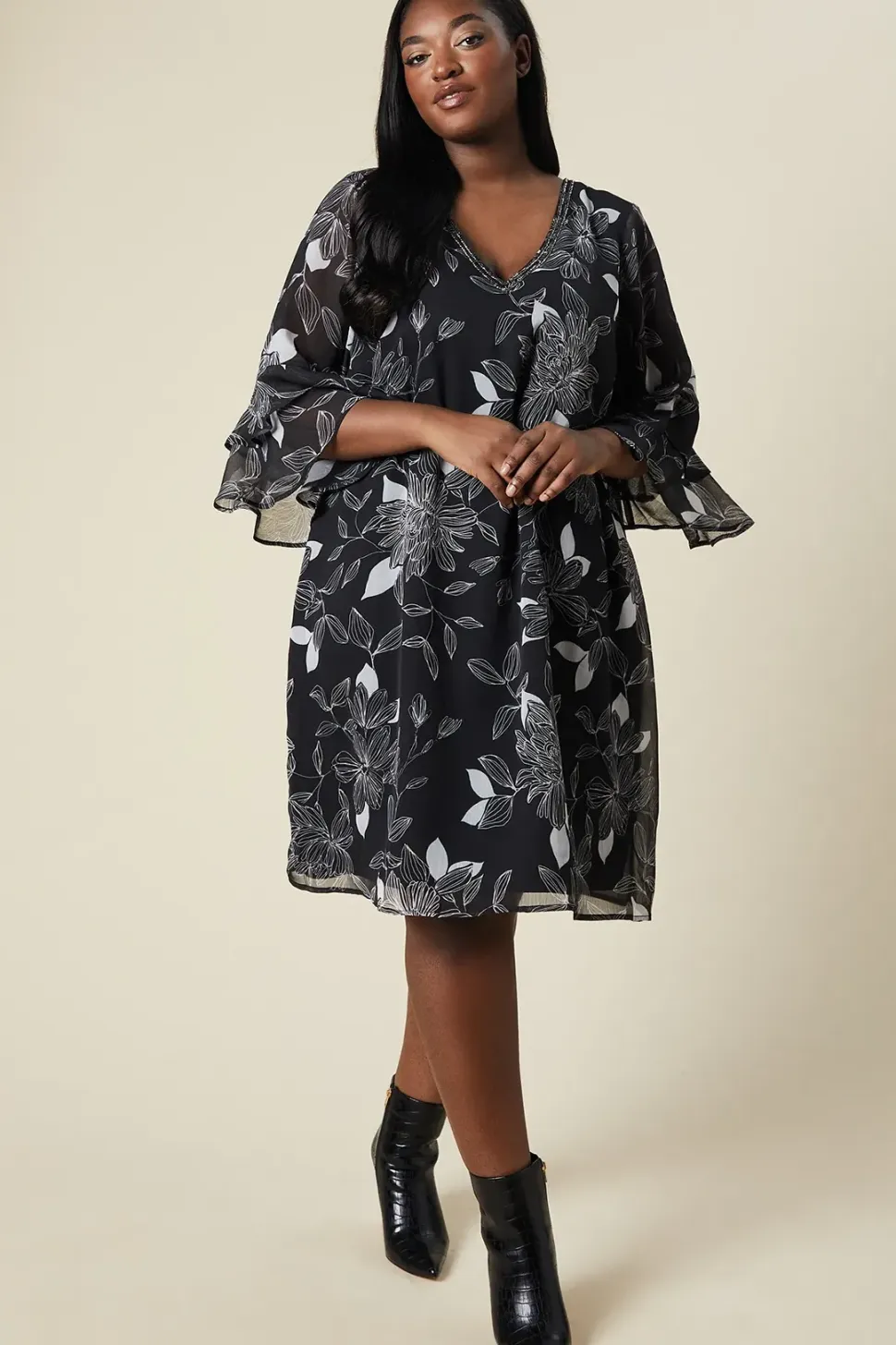 Curve Floral Beaded Ruffle Sleeve Shift Dress