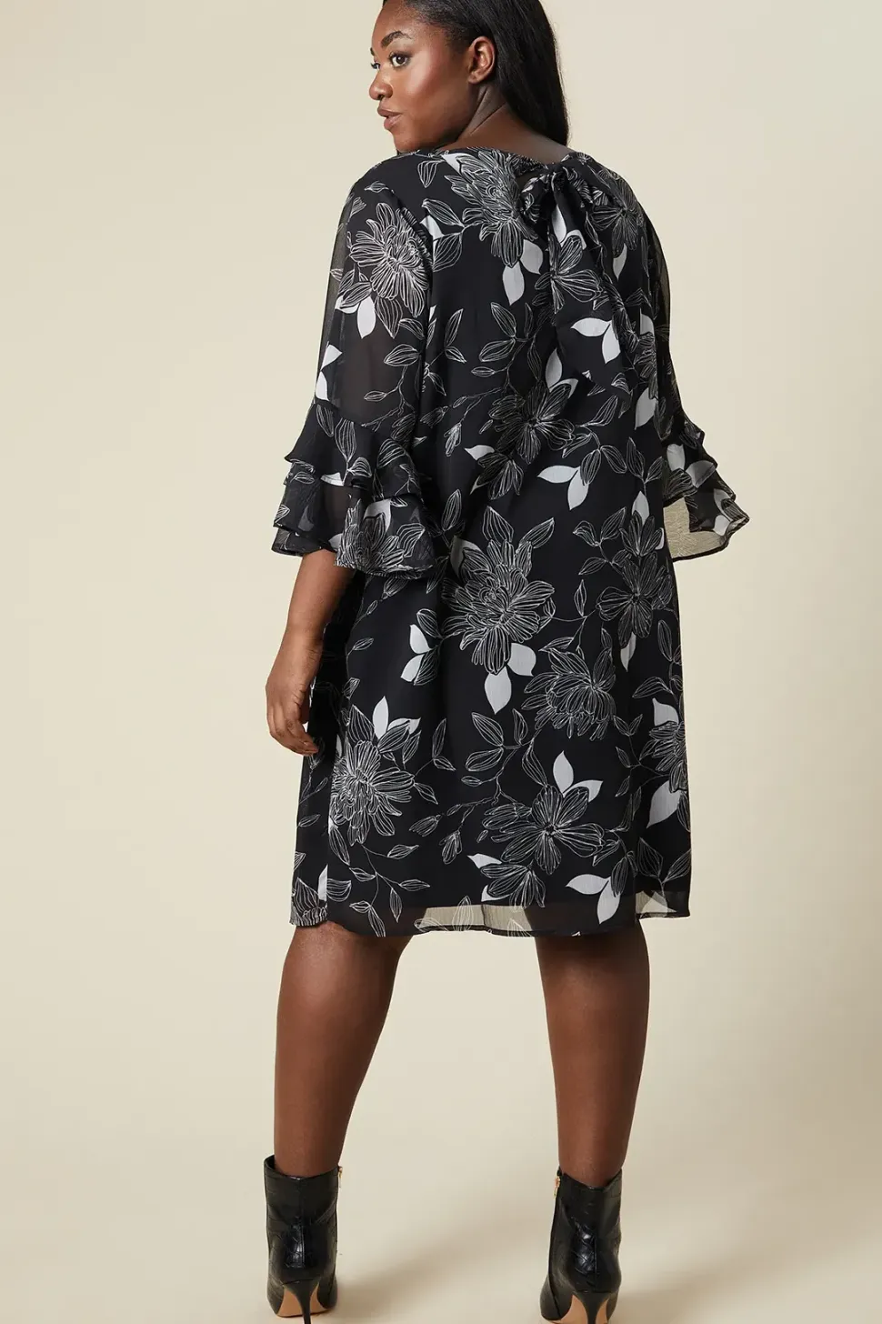 Curve Floral Beaded Ruffle Sleeve Shift Dress