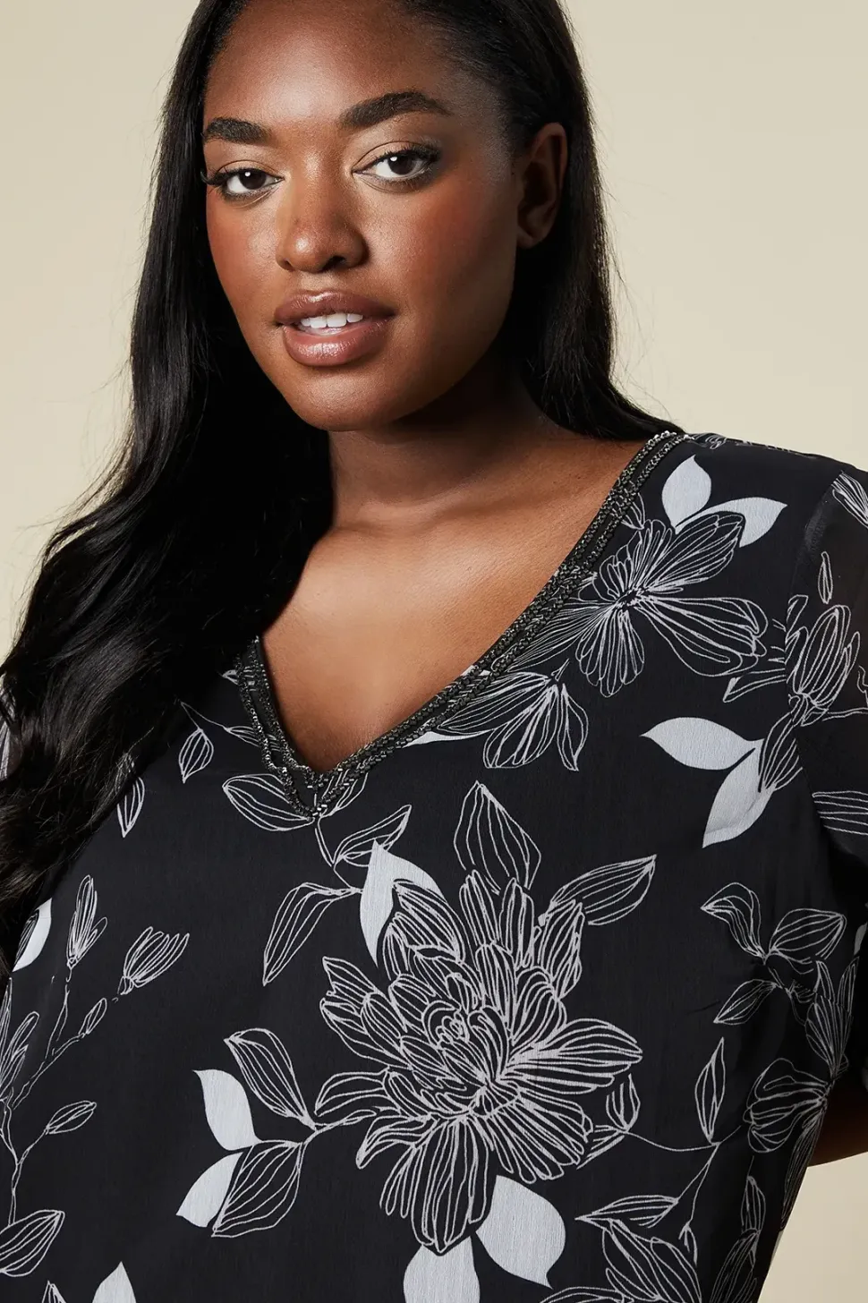 Curve Floral Beaded Ruffle Sleeve Shift Dress