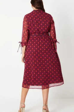 Curve Geo Print Belted Shift Dress