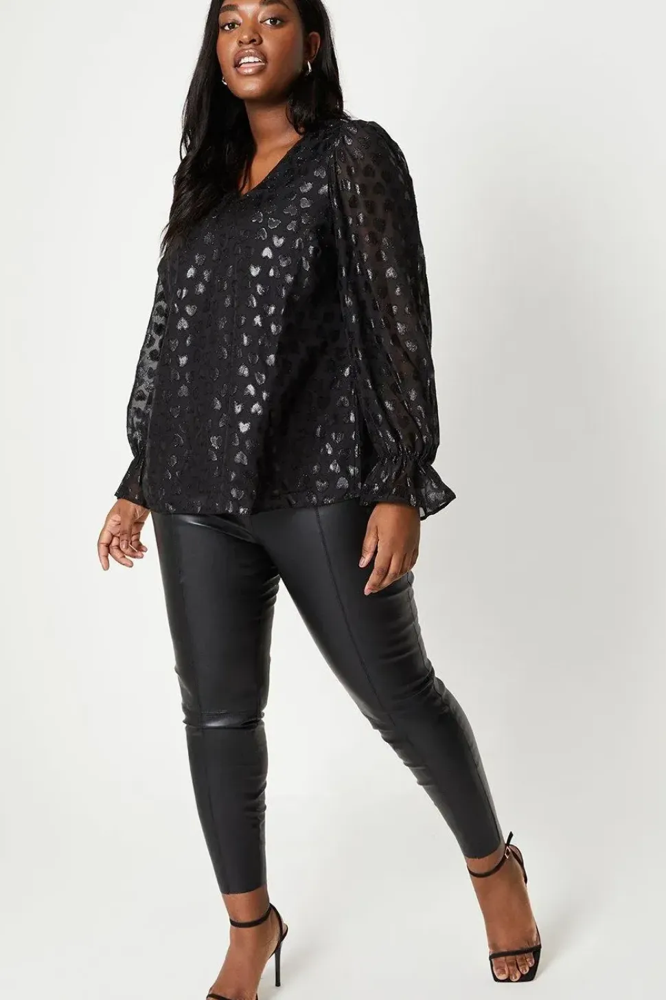 Curve Heart Chiffon Long Sleeve Blouse