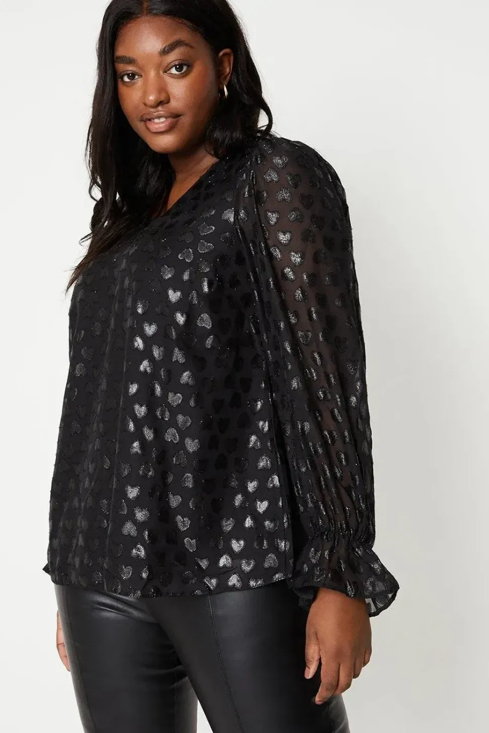 Curve Heart Chiffon Long Sleeve Blouse