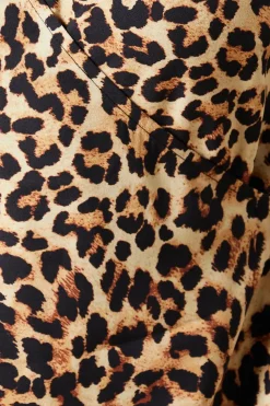 Curve Leopard Wrap Top
