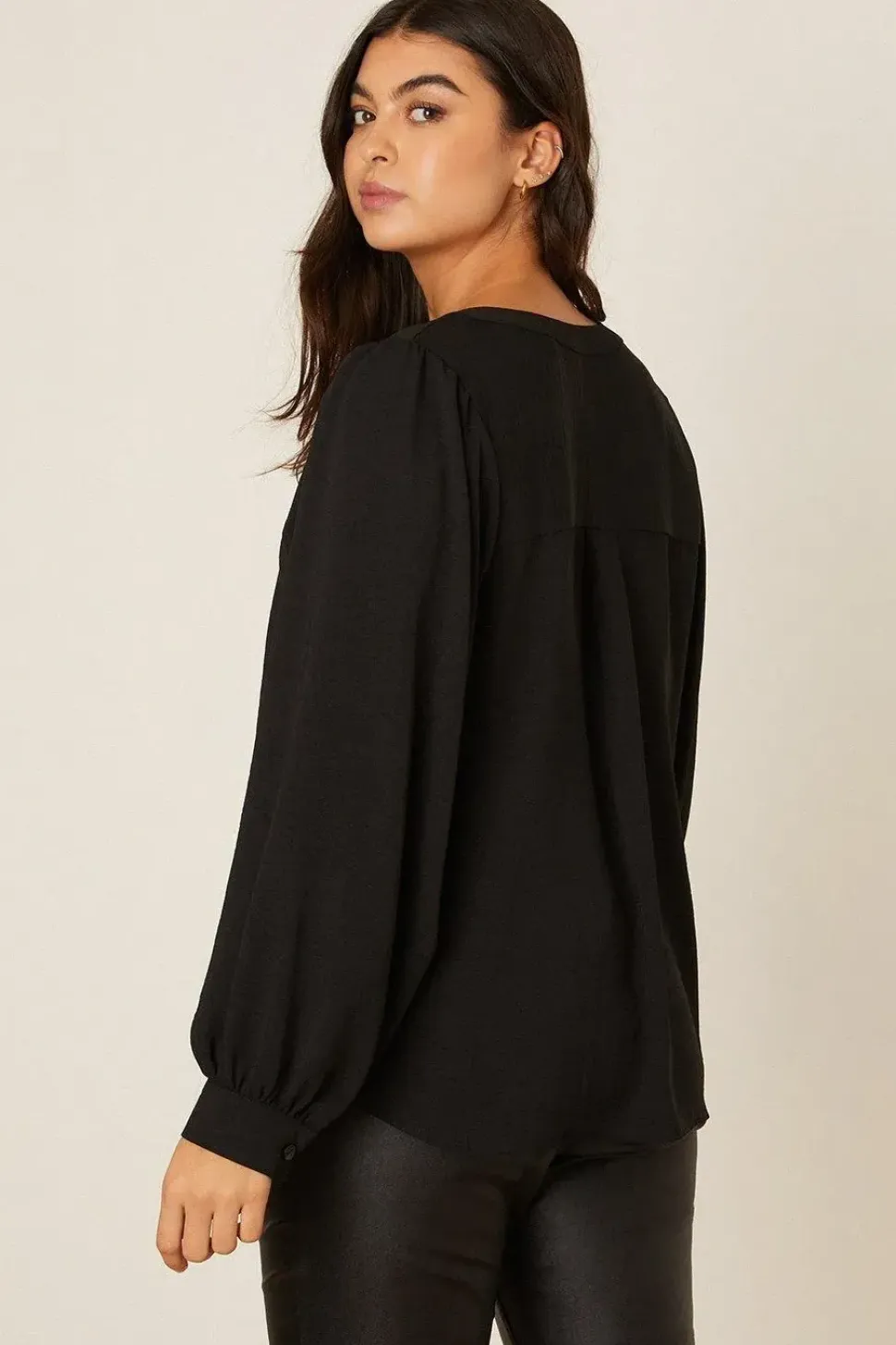 Curve Overhead Shirt
