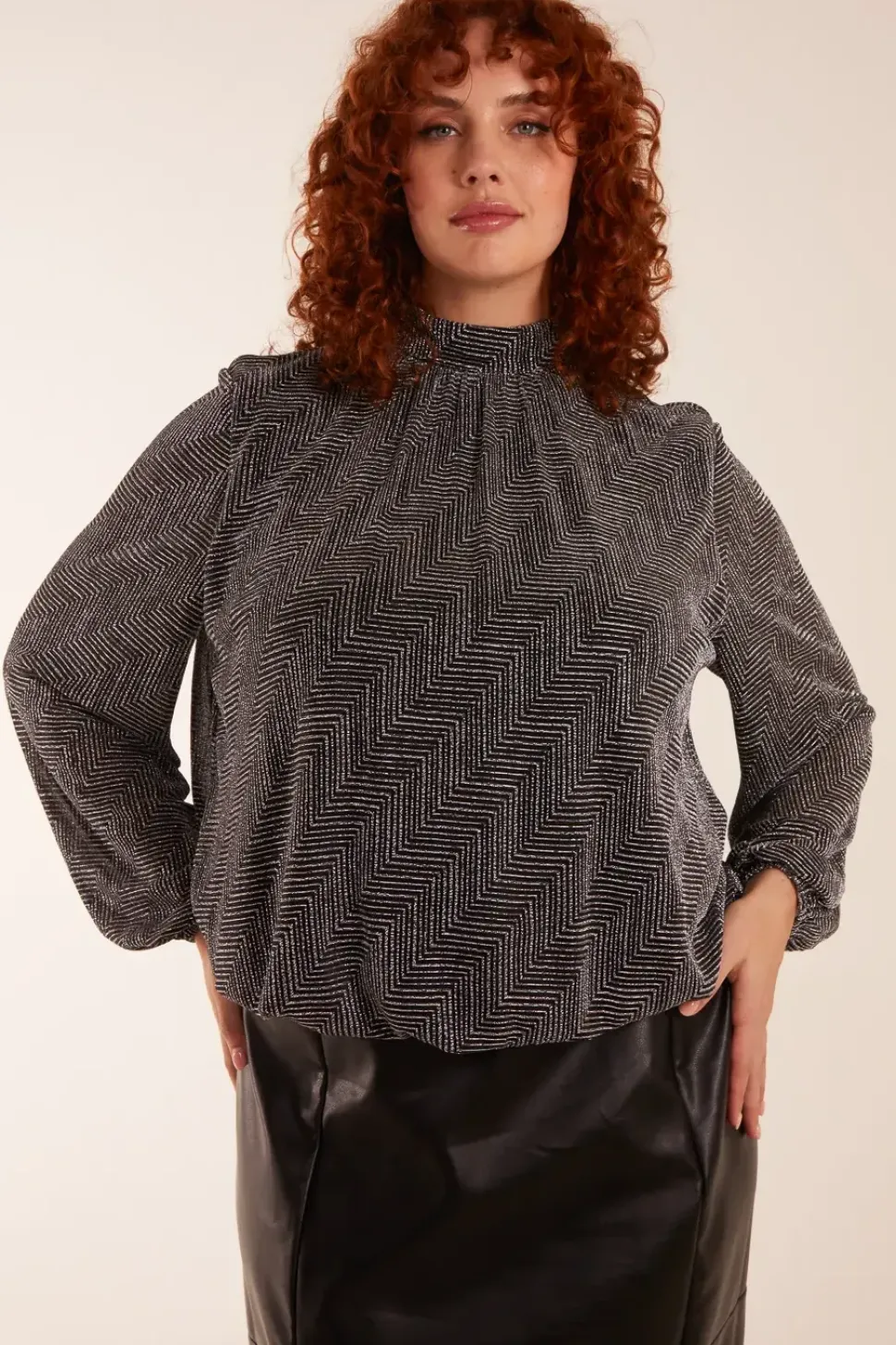 Curve Puffball High Neck Top