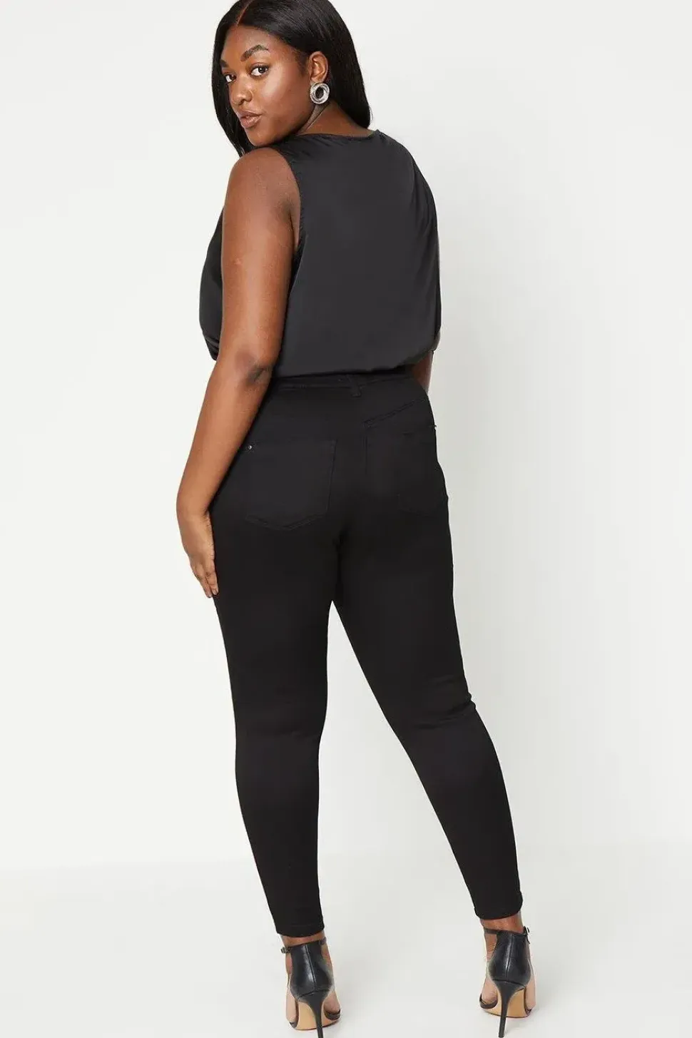 Curve Skinny Ankle Grazer Jeans