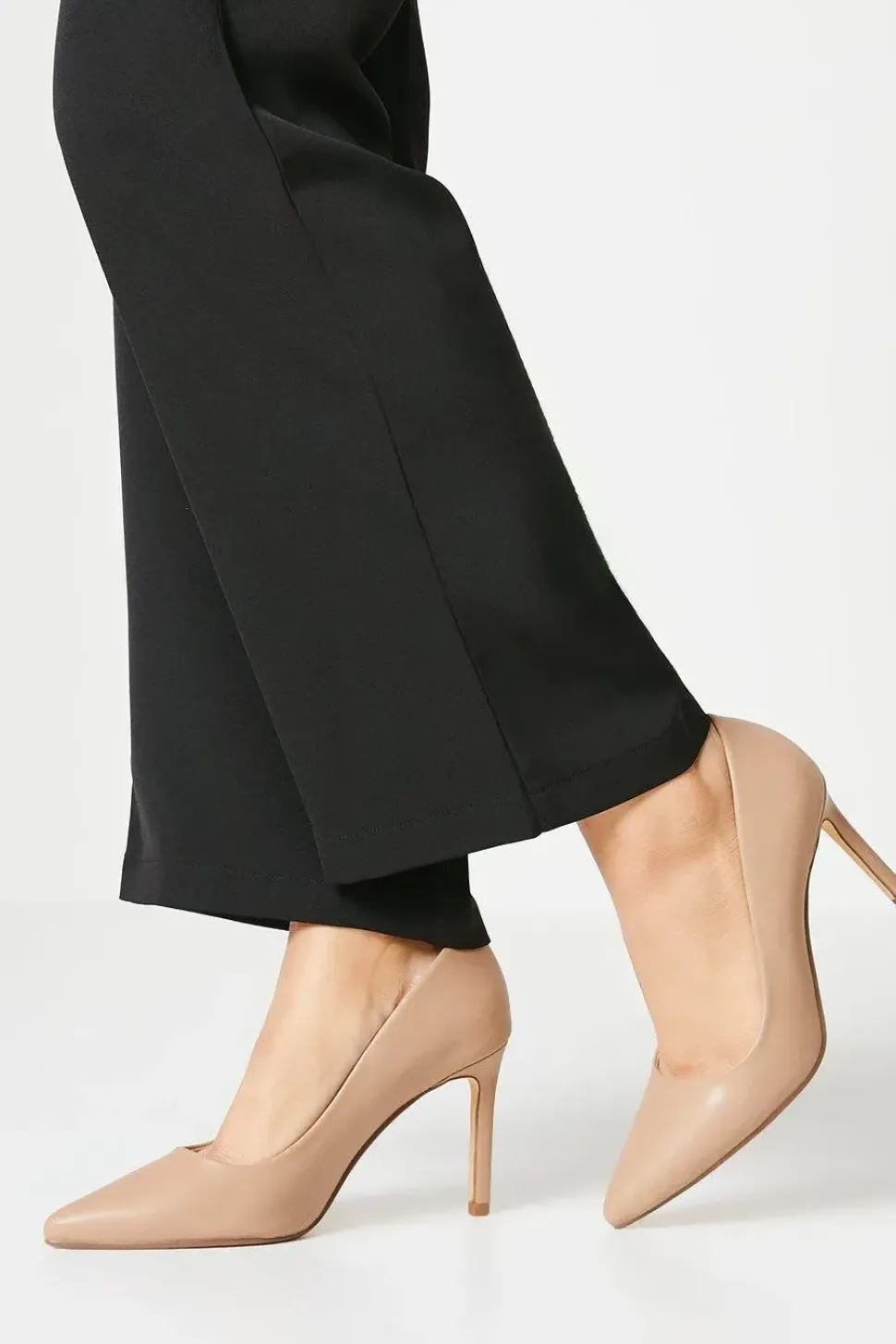 Dash Pointed Toe Court Shoes
