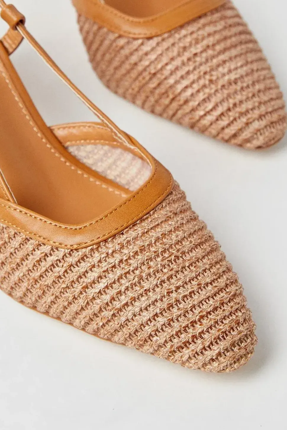 Dea Woven Sing Back High Block Heel Court Shoes