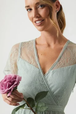 Delicate Lace Trim Insert Tiered Maxi Bridesmaids Dress
