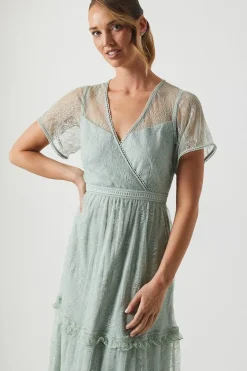 Delicate Lace Trim Insert Tiered Maxi Bridesmaids Dress