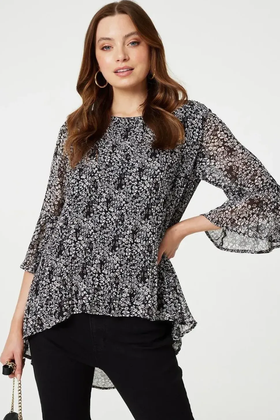 Ditsy Floral Flare Sleeve Curve Hem Blouse