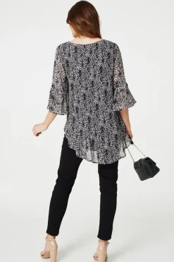 Ditsy Floral Flare Sleeve Curve Hem Blouse
