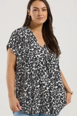 Ditsy Floral Print Blouse